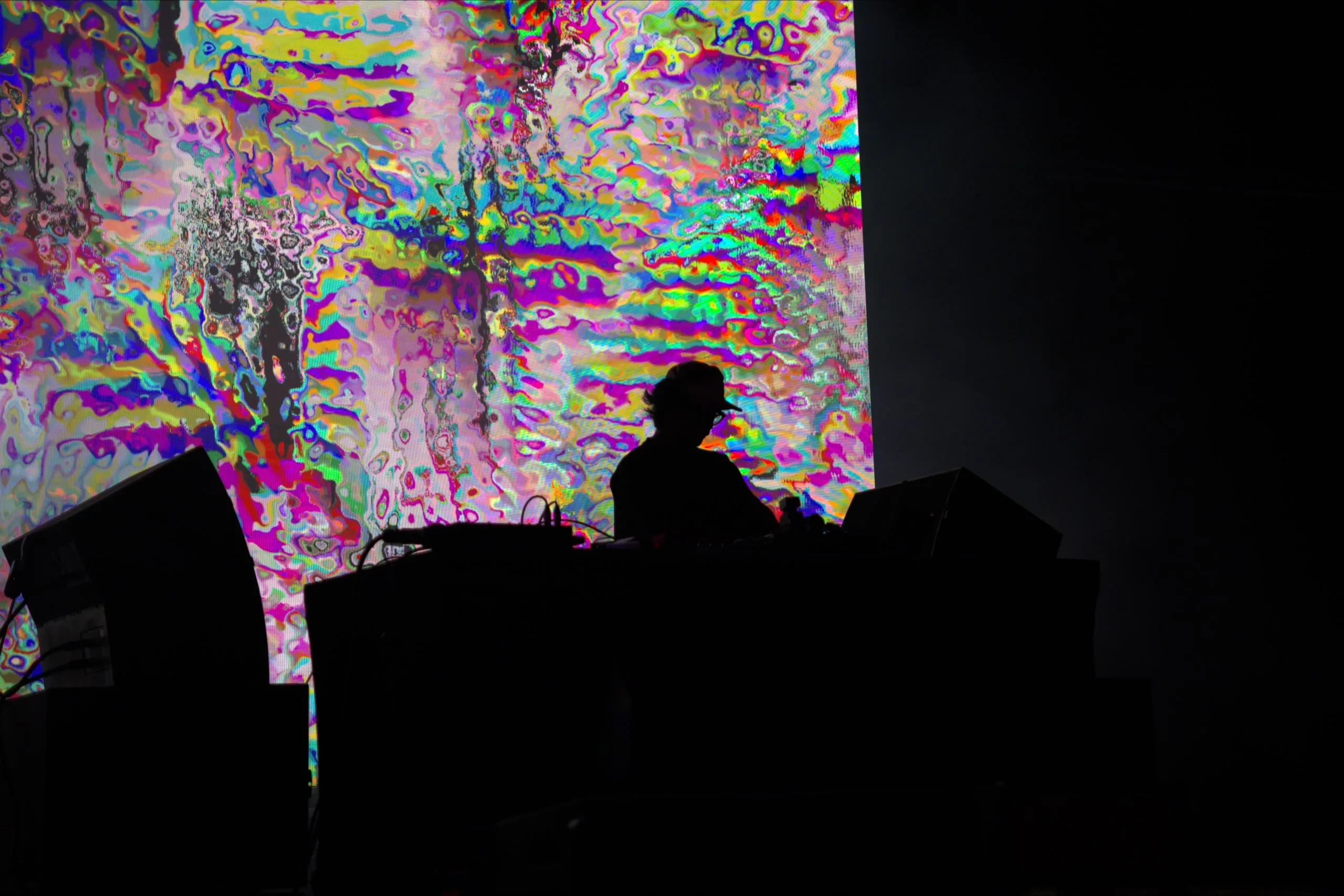 Daito Manabe en performance audiovisuelle au SonarHall, Sónar 2026